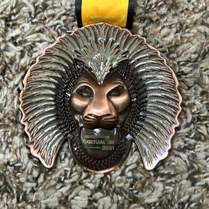 2021 Rundisney virtual series lion king musical 5k medal